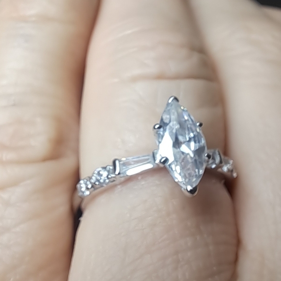 925 Sterling Silver Nataliya V Collister Marquise Cut Cubic Zirconia Ring - Picture 2 of 8